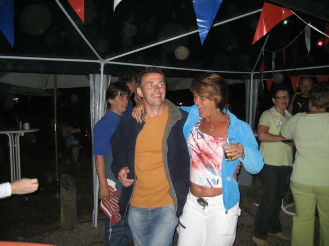 6KAMP 2006 Dorpshuis Vierhouten (Oranje/ijsvereniging)
